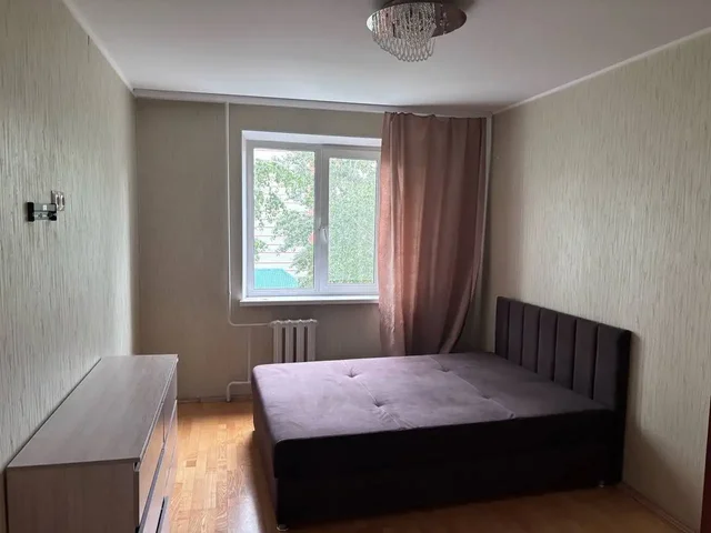 Сдам 3-комнатную квартиру в Тюмени, район Зарека - Аренда квартир в Тюмень