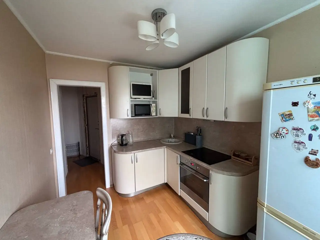 Сдам 3-комнатную квартиру в Тюмени, район Зарека - Аренда квартир (Недвижимость) в Тюмень