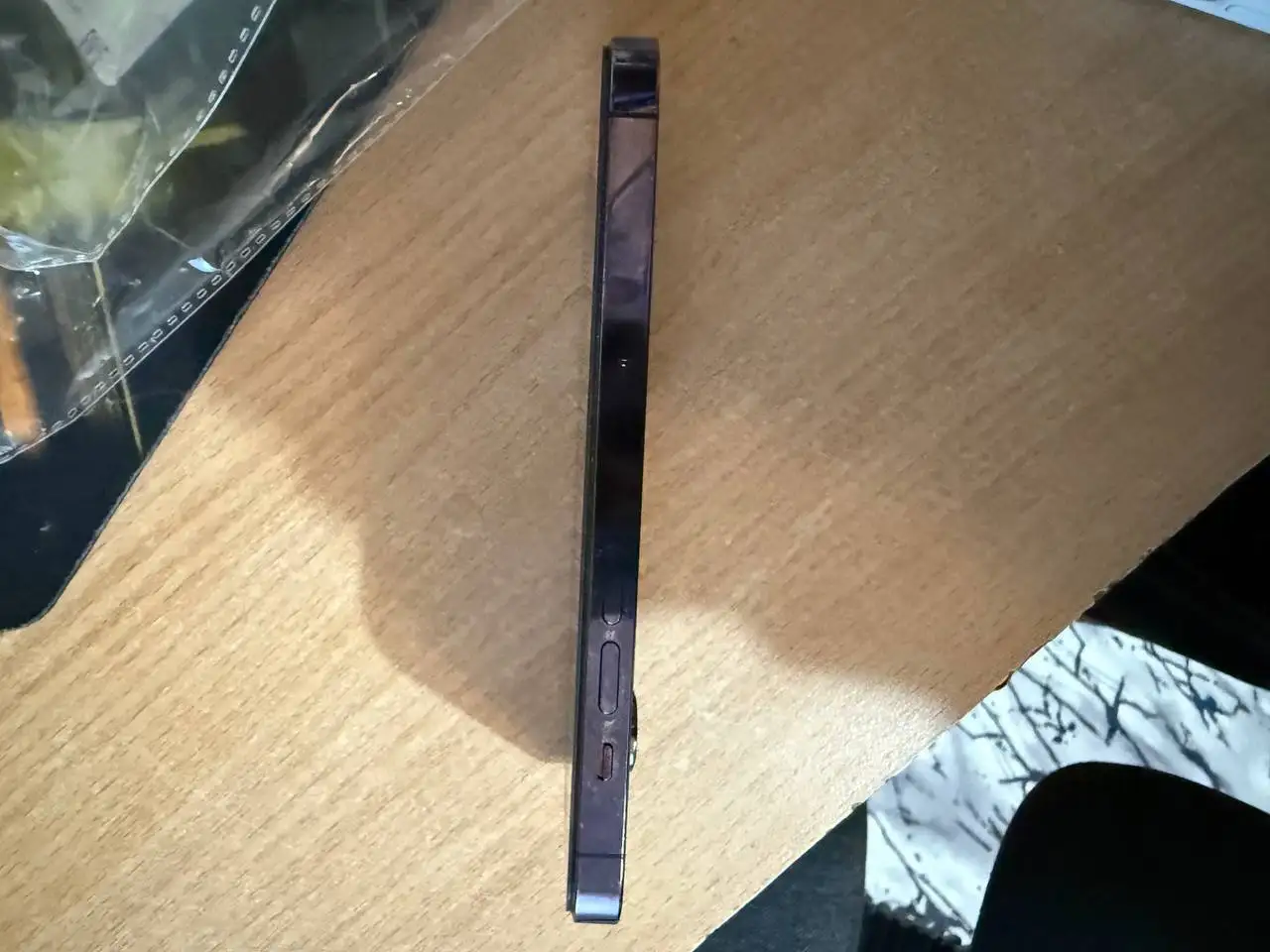 Продам iPhone 14 Pro - Смартфоны (Электроника) в Тюмень