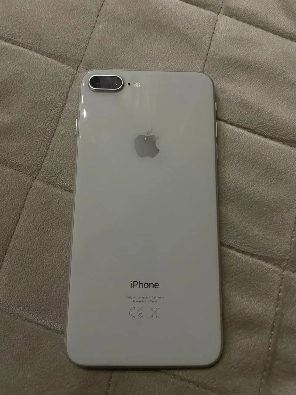 Продам айфон 8+ белый - Смартфоны (Электроника) в Тюмень