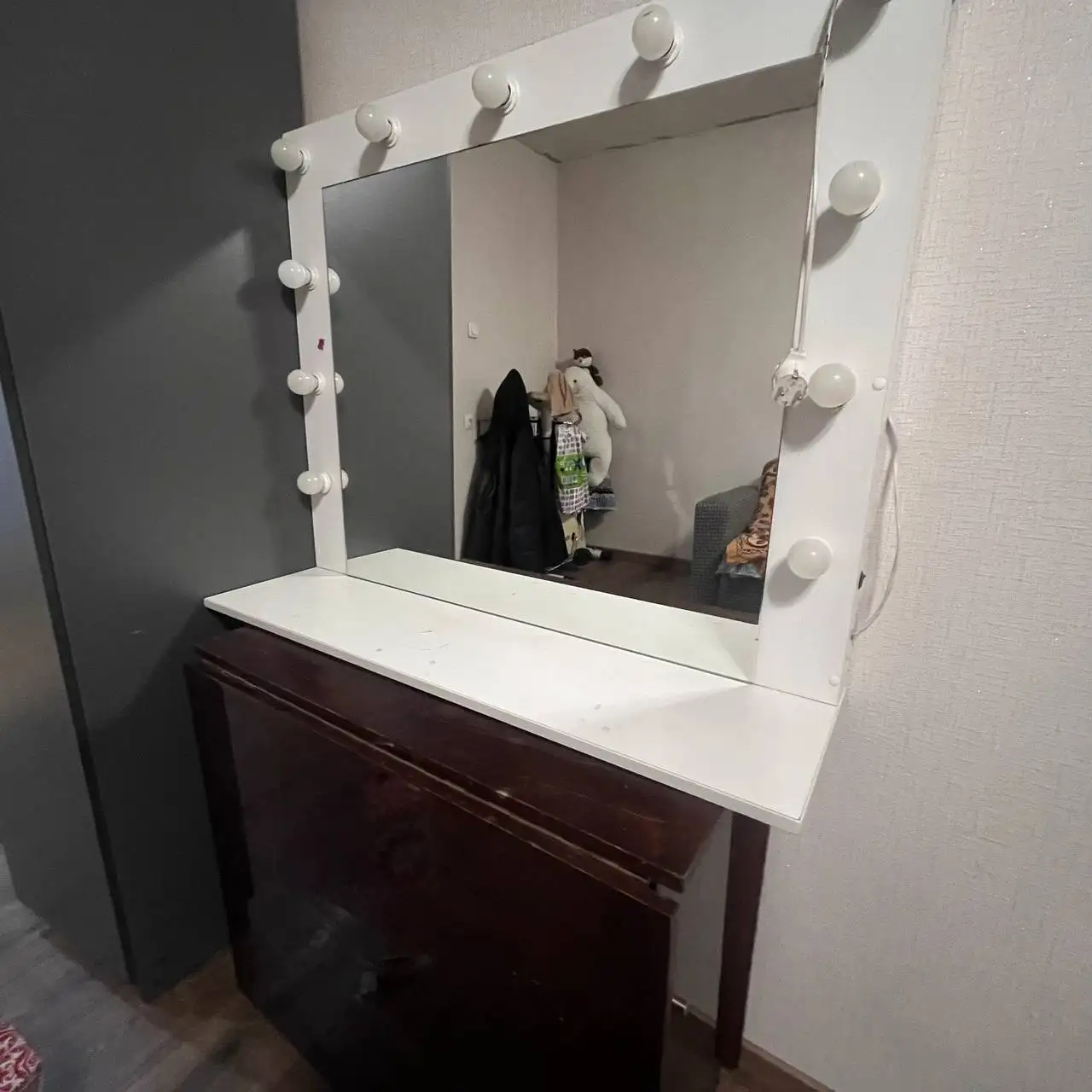 Зеркало с лампочками - Для дома и дачи в Тюмень