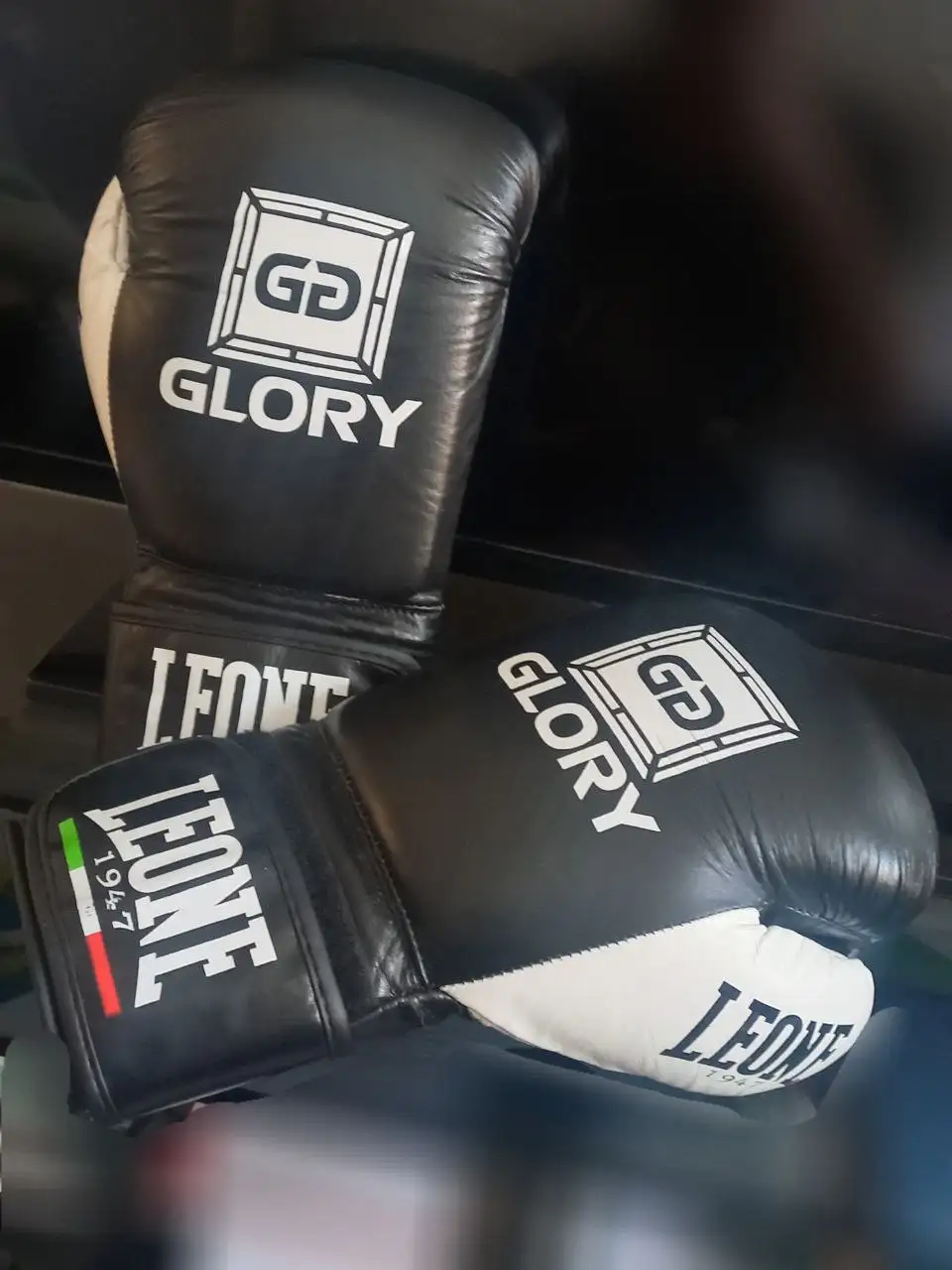 Боксёрские перчатки новые - Спорт (Хобби и отдых) в Тюмень