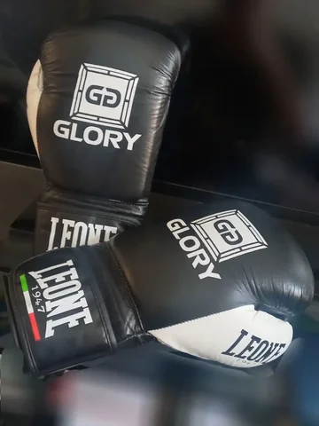 Боксёрские перчатки новые - Спорт в Тюмень