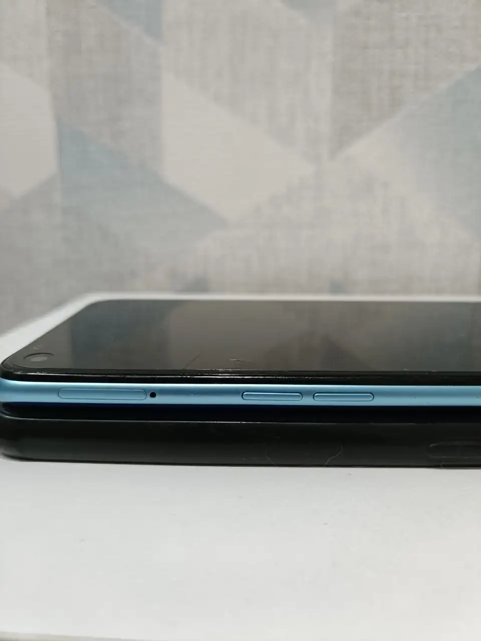 Realme 9i 8/128 GB в отличном состоянии - Телефоны (Электроника) в Тюмень