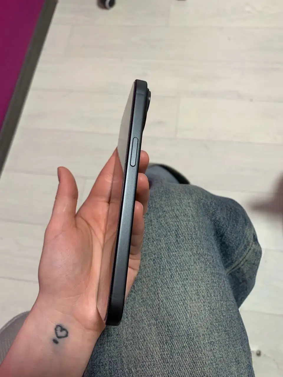 Продам iPhone 15 128 гб в идеальном состоянии - Смартфоны (Электроника) в Тюмень