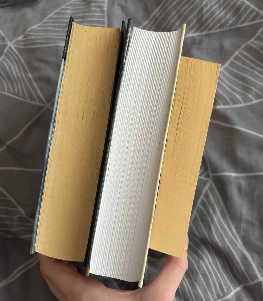 Продажа книг в Тюмени - Книги (Барахолка) в Тюмень