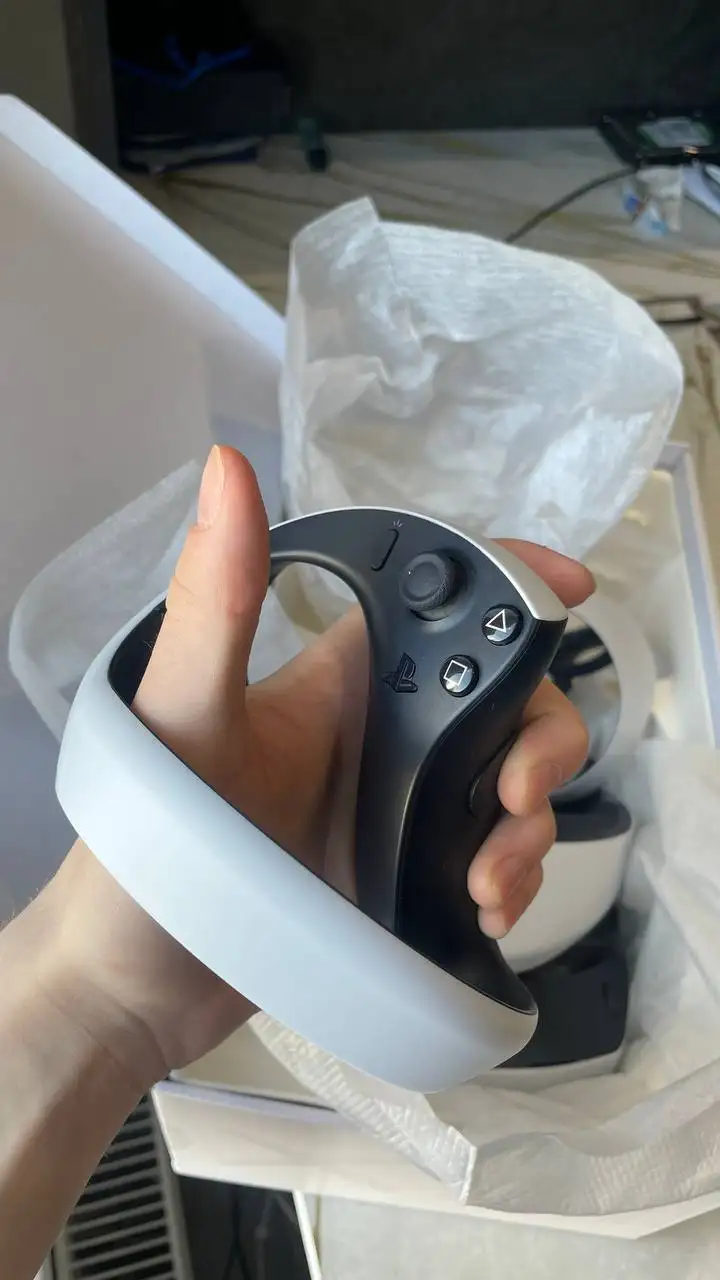 Продам или обменяю игровой набор PS5 с PS VR 2 в Тюмени - Игровые консоли и аксессуары (Электроника) в Тюмень
