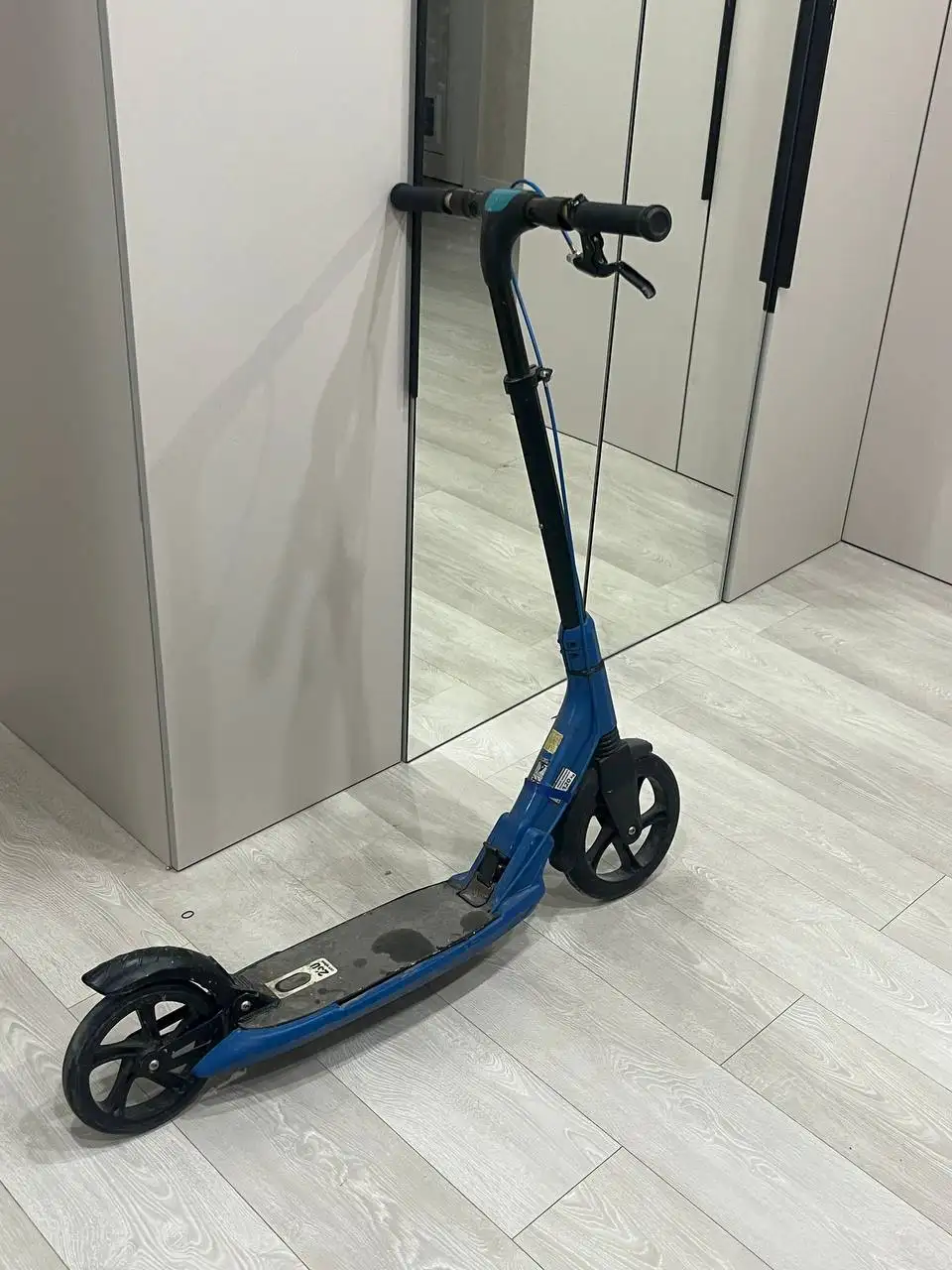 Продам городской самокат - Спорт и активный отдых (Хобби и отдых) в Тюмень