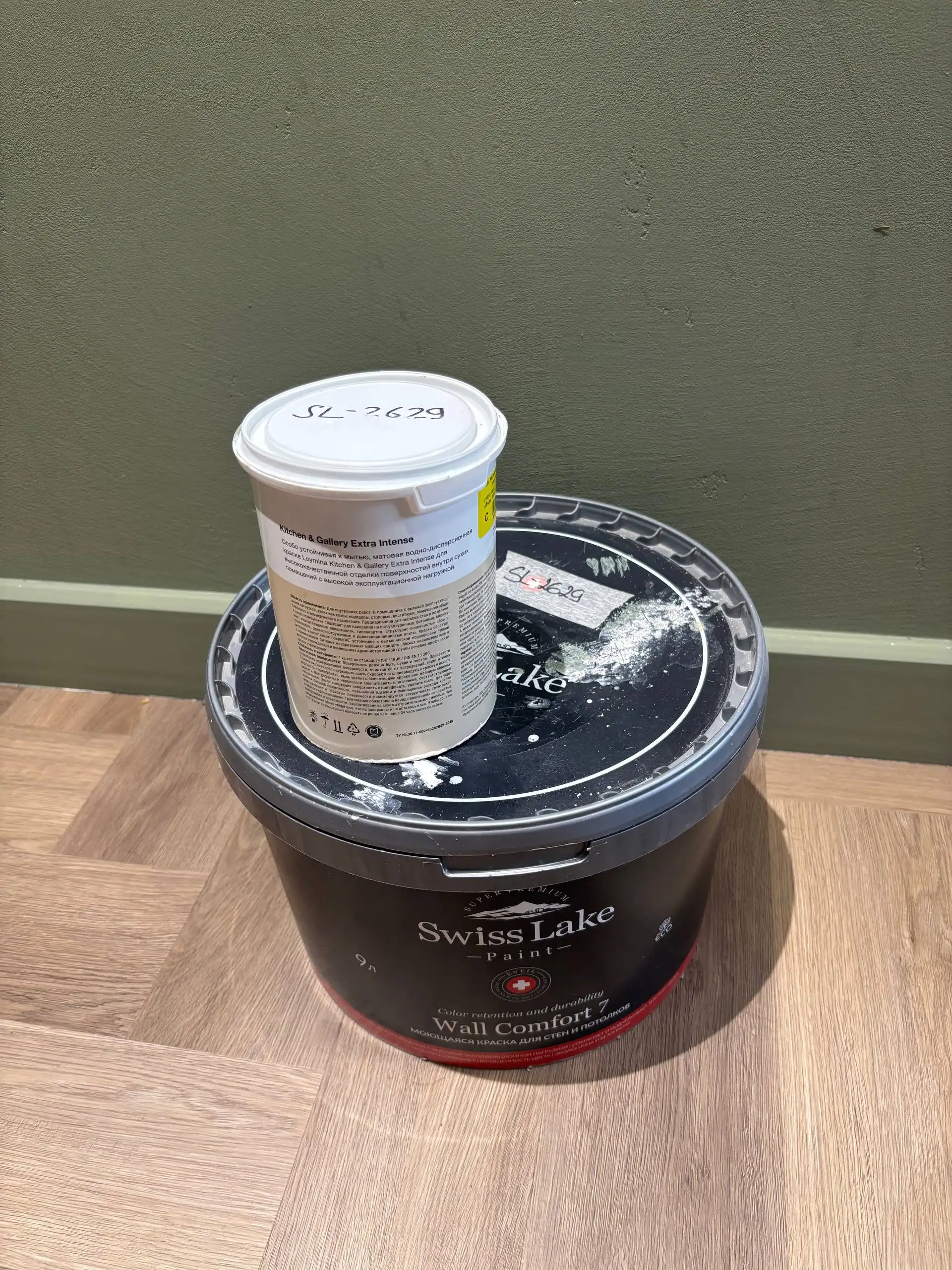 Продажа остатков краски Swiss lake и Milq - Стройматериалы (Для дома и дачи) в Тюмень