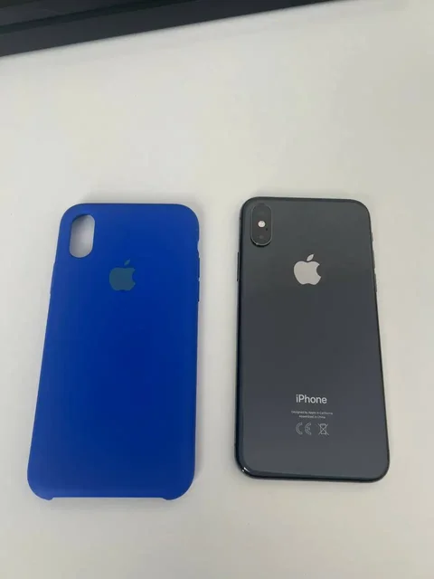 iPhone XS в хорошем состоянии с аксессуарами - Вейпы и жидкости в Тюмень
