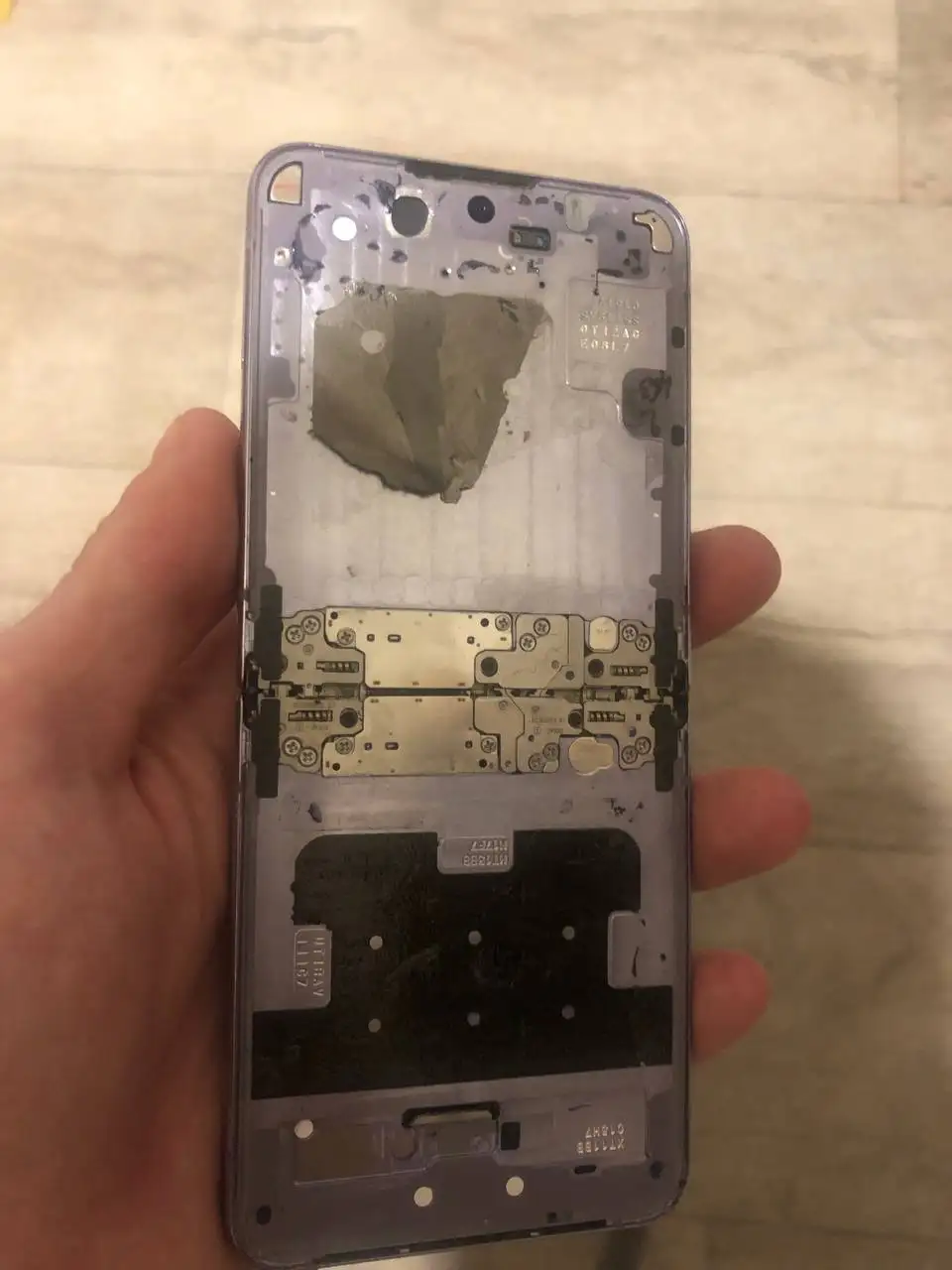 Samsung Galaxy Z Flip 3 с дефектом - Мобильные телефоны (Электроника) в Тюмень