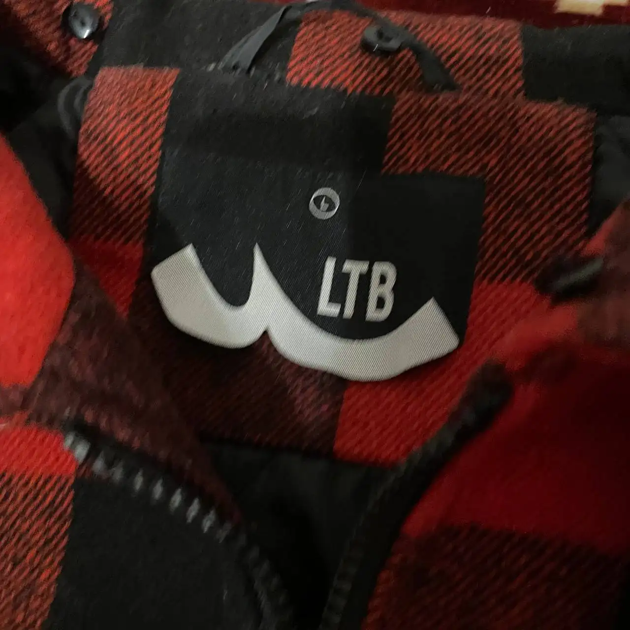 Ветровка LTB в клетку 48L - Верхняя одежда (Одежда) в Тюмень