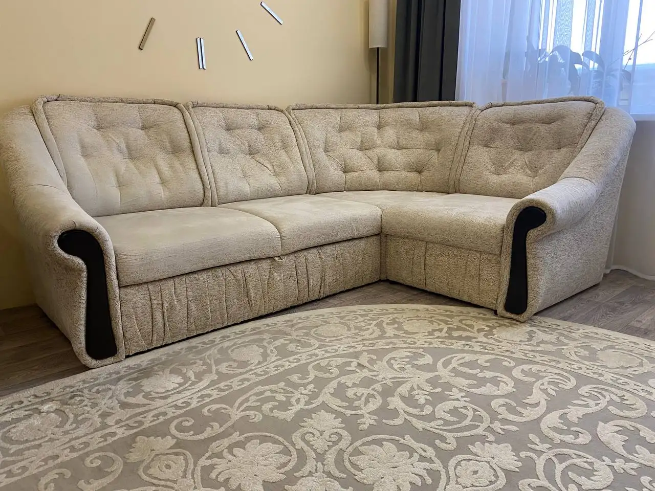 Продам диван угловой раскладной - Мебель (Для дома и дачи) в Тюмень