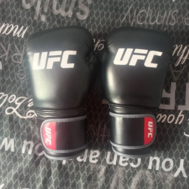 Боксерские перчатки UFC 14 унций и щитки для ММА - Вейпы и кальяны в Тюмень