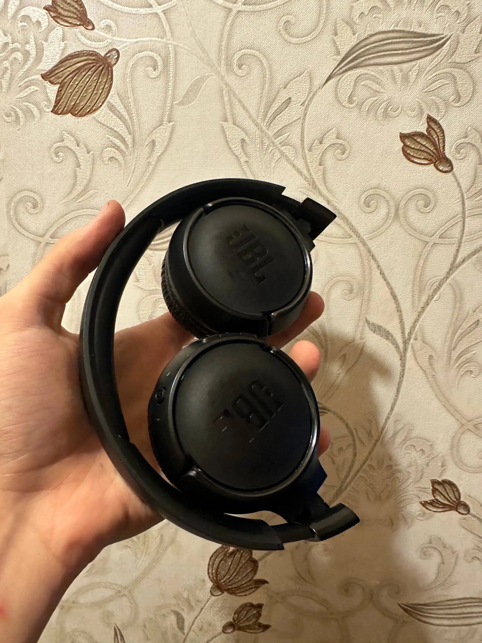 Продам наушники JBL 520bt - Электроника в Тюмень