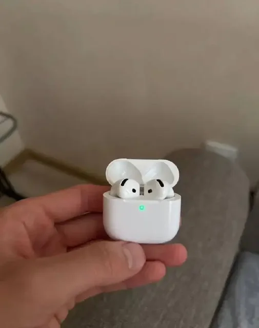 Продам Apple AirPods 4 - Мобильные телефоны в Тюмень