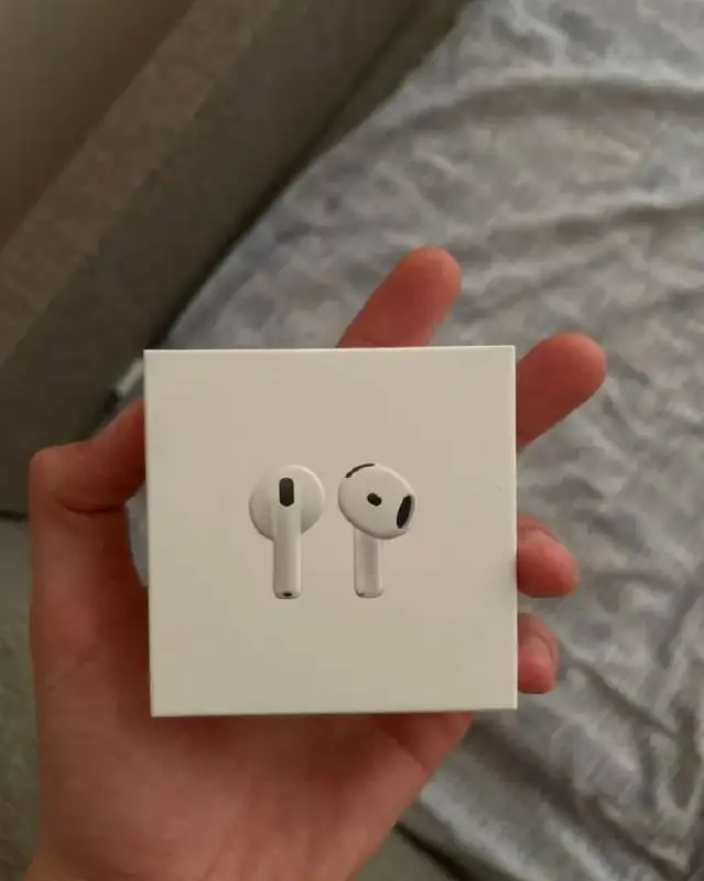 Продам Apple AirPods 4 - Наушники (Электроника) в Тюмень