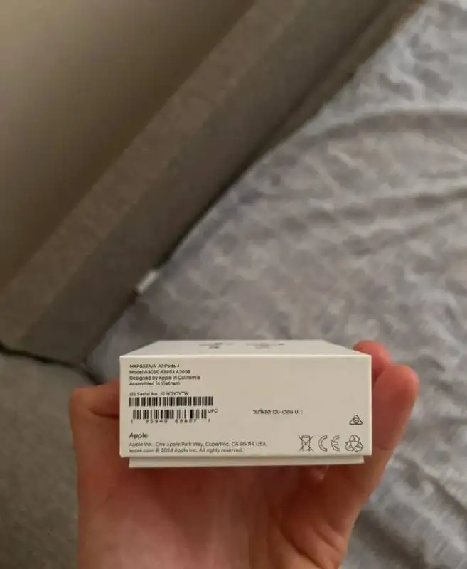 Продам Apple AirPods 4 - Наушники (Электроника) в Тюмень
