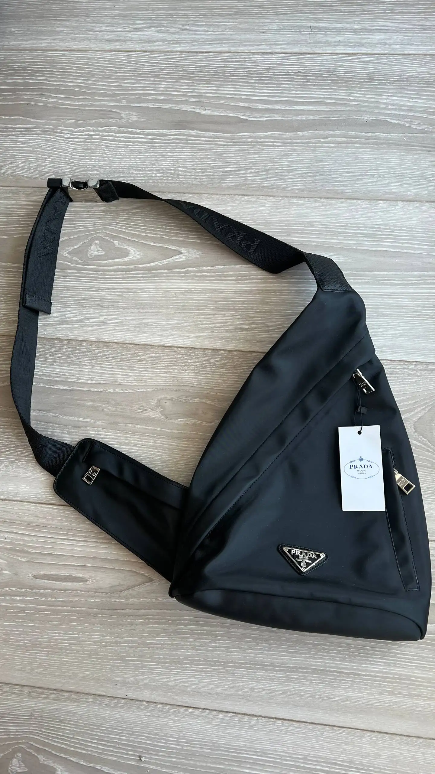 Продам реплику Prada Nylon - Аксессуары (Одежда) в Тюмень