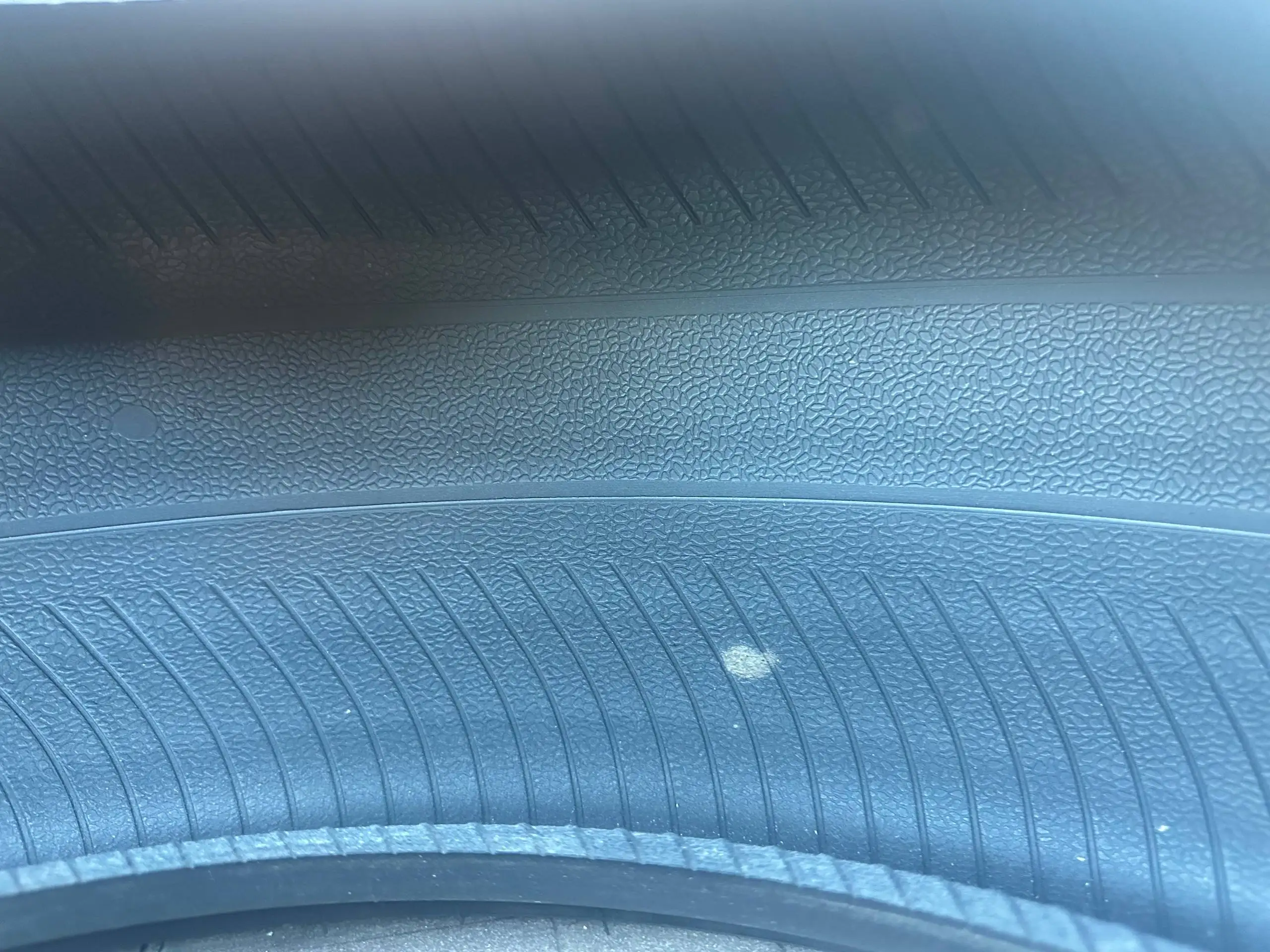 Продам новую покрышку Pirelli - Шины и диски (Авто) в Тюмень