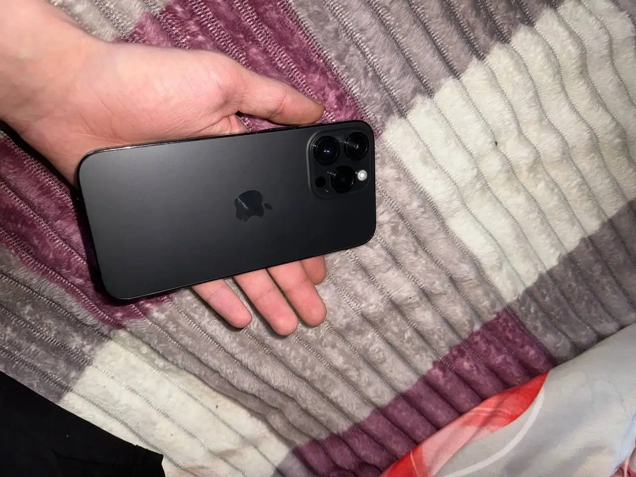 Продам iPhone 14 Pro Max - Смартфоны (Электроника) в Тюмень