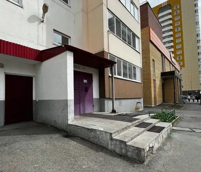 Продается 2-комнатная квартира в Тюмени - null в Тюмень
