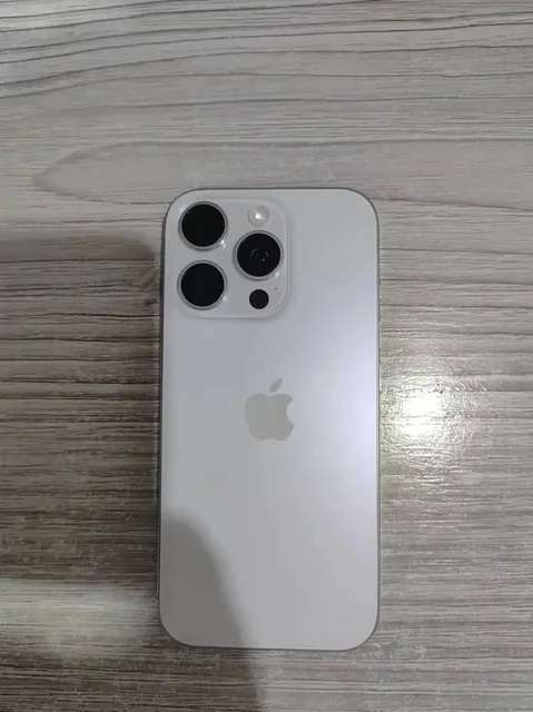 iPhone 16 Pro 128GB белый - Вейп и аксессуары в Тюмень