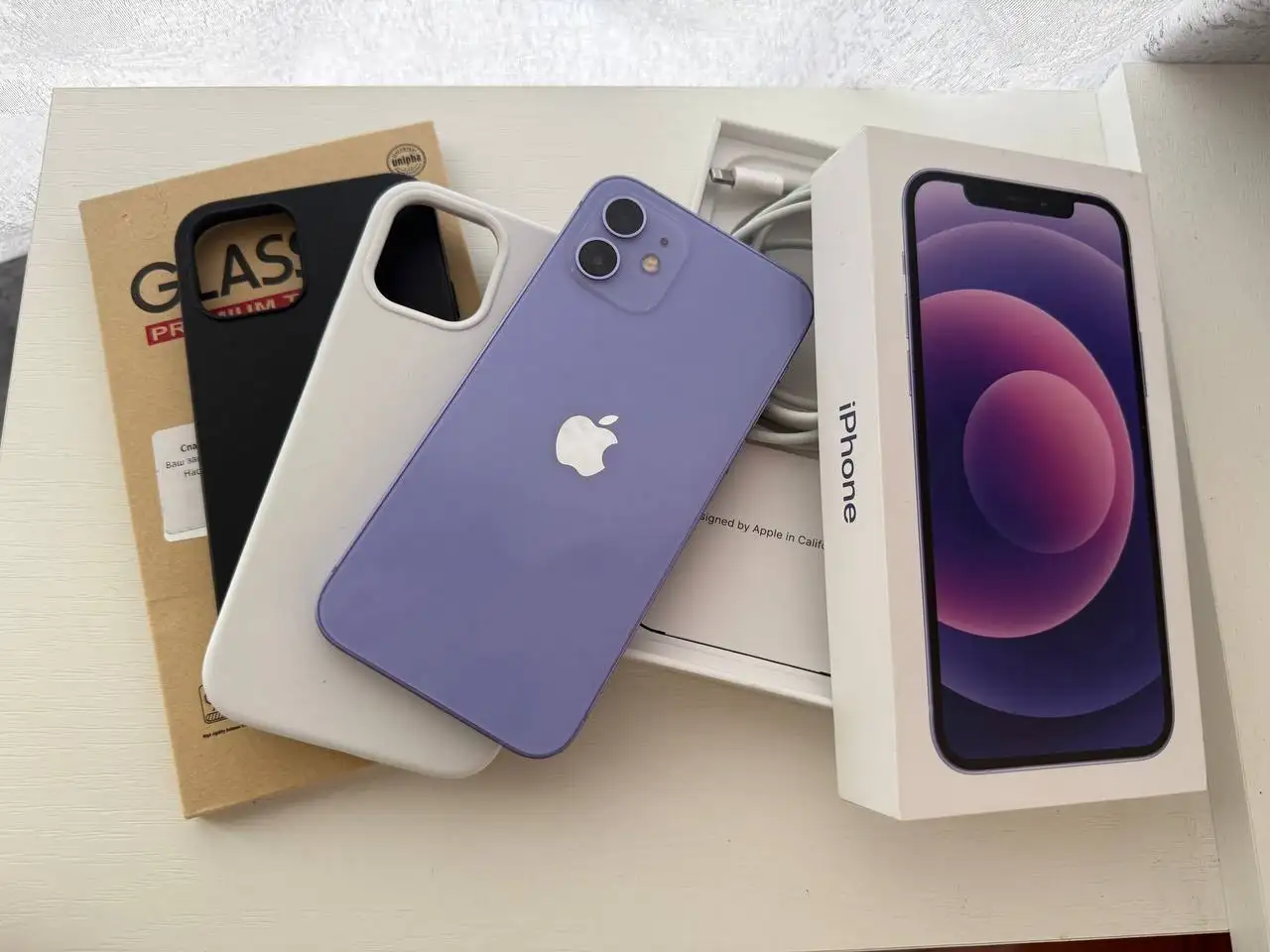 Айфон 12, 85% аккумулятора, идеальное состояние - Смартфоны (Электроника) в Тюмень