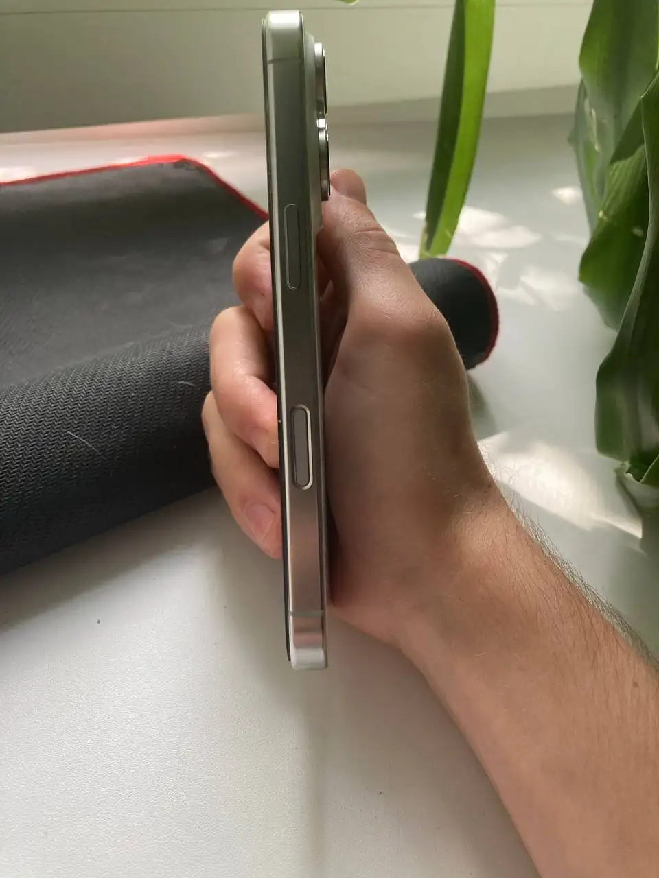 Продам iPhone 16 Pro 256GB в Тюмени - Телефоны и смартфоны (Электроника) в Тюмень