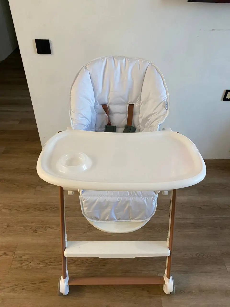 Продам стул Happy Baby - Стульчики для кормления (Товары для детей) в Тюмень