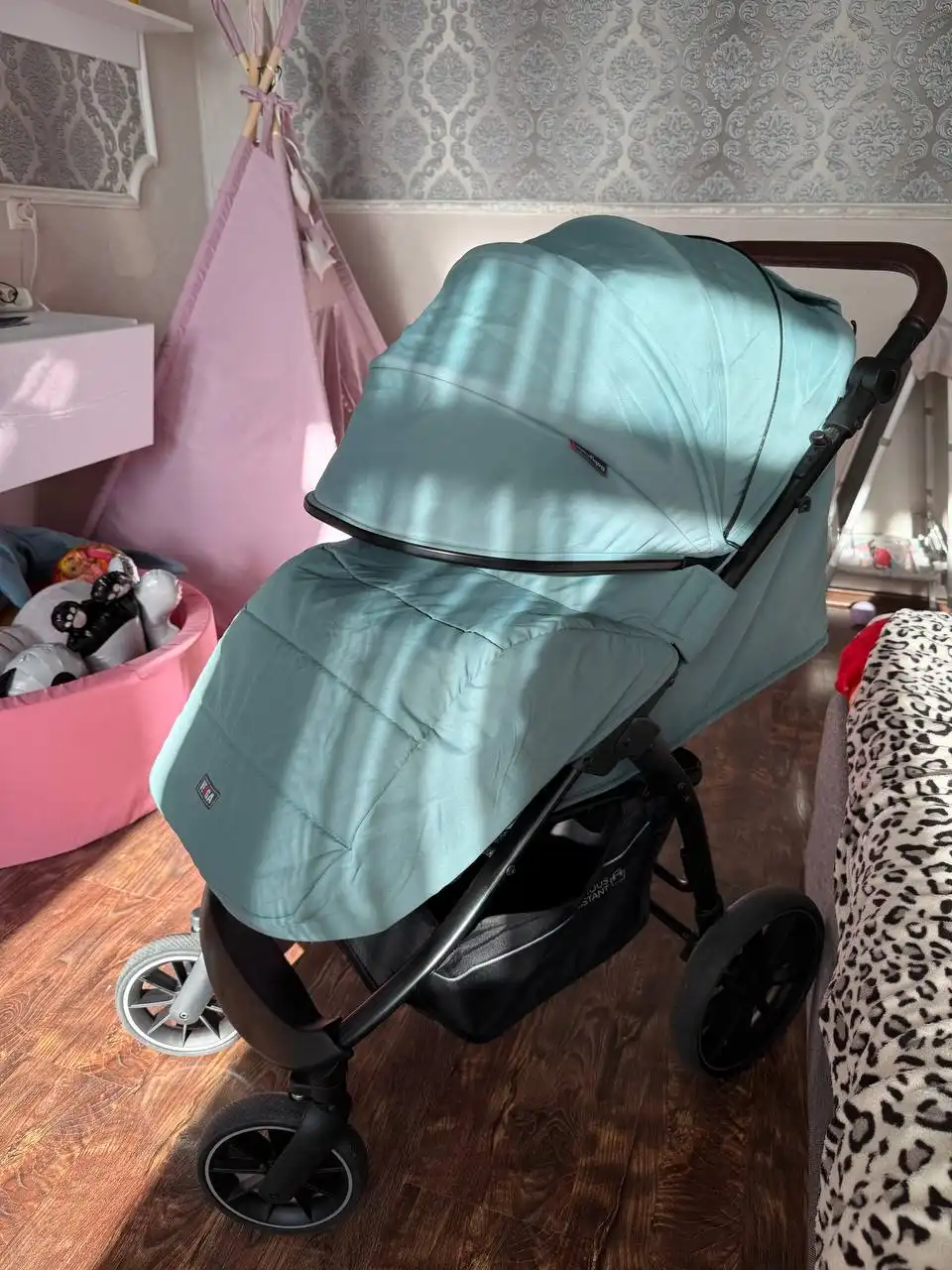 Коляска в отличном состоянии