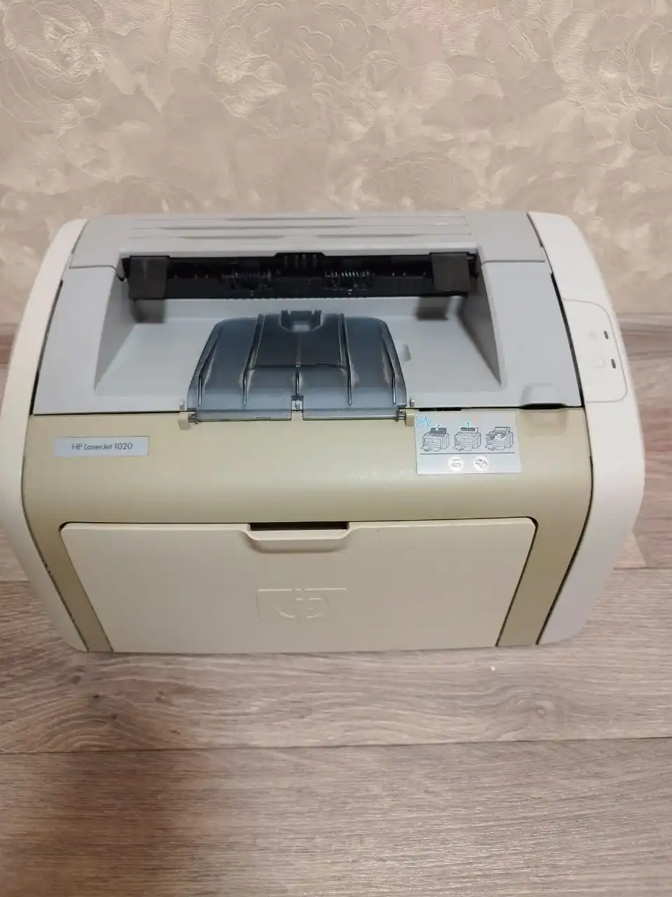 Принтер HP LaserJet 1020 с новым картриджем