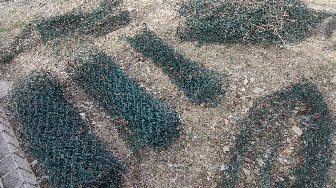 Бесплатная сетка рабица с ПВХ покрытием