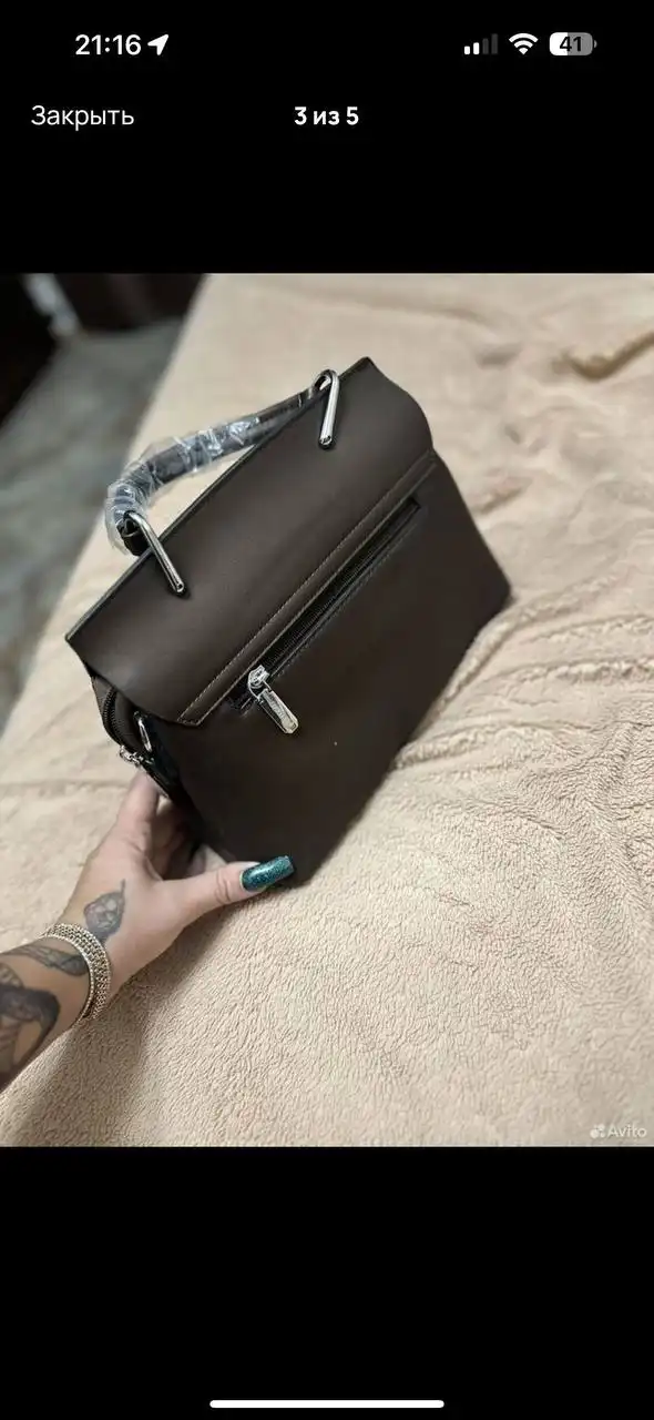 Сумка новая с небольшим дефектом