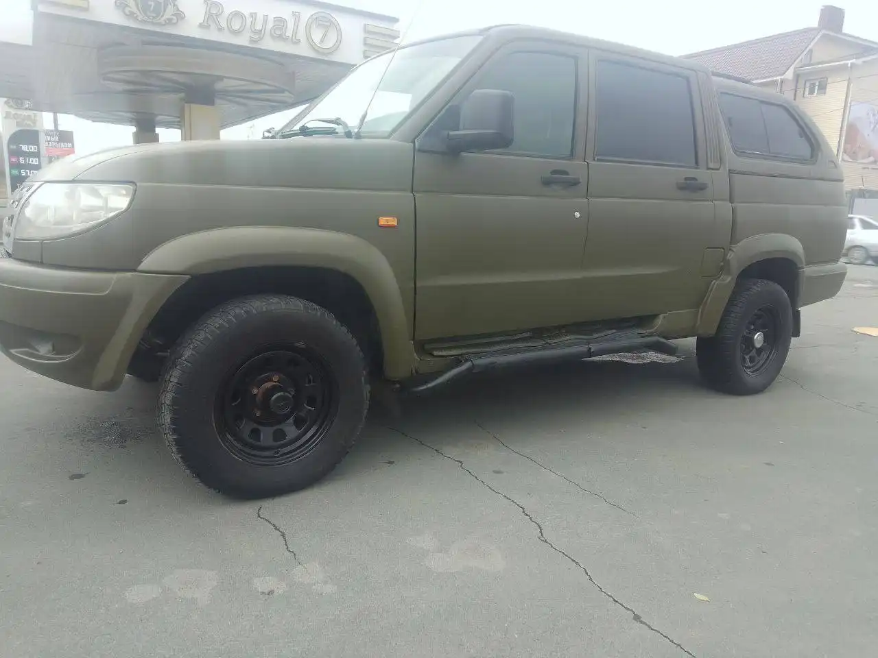 Продам УАЗ пикап 2013 года