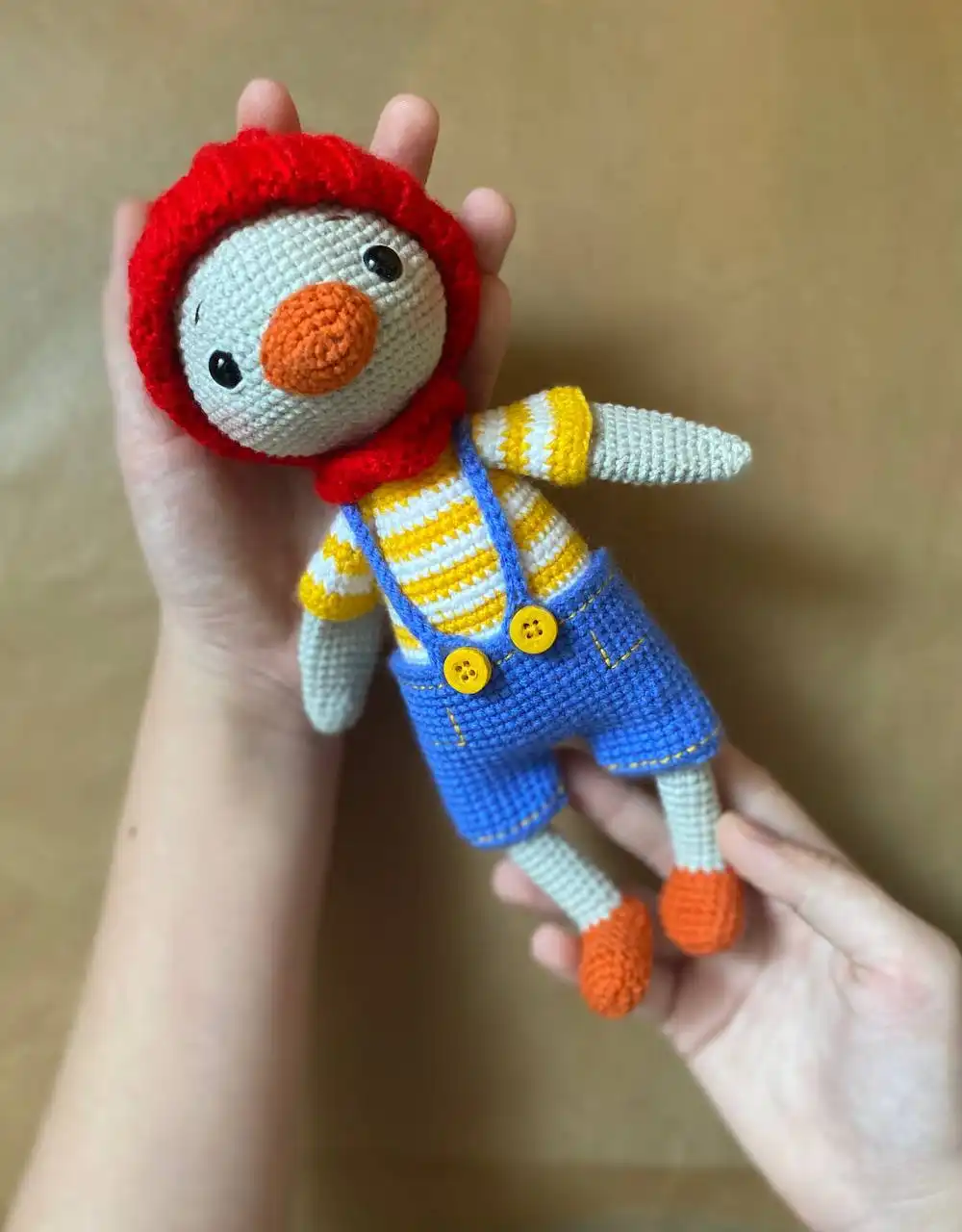 Продажа ёлочных игрушек: Гусенок, Летучая мышка, Лошадки, Снегурочка, Карамелька