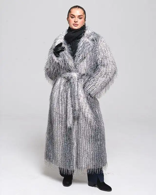 Зимние шубы и полушубки от магазина Glance в Иваново - Верхняя одежда (Одежда) в Иваново