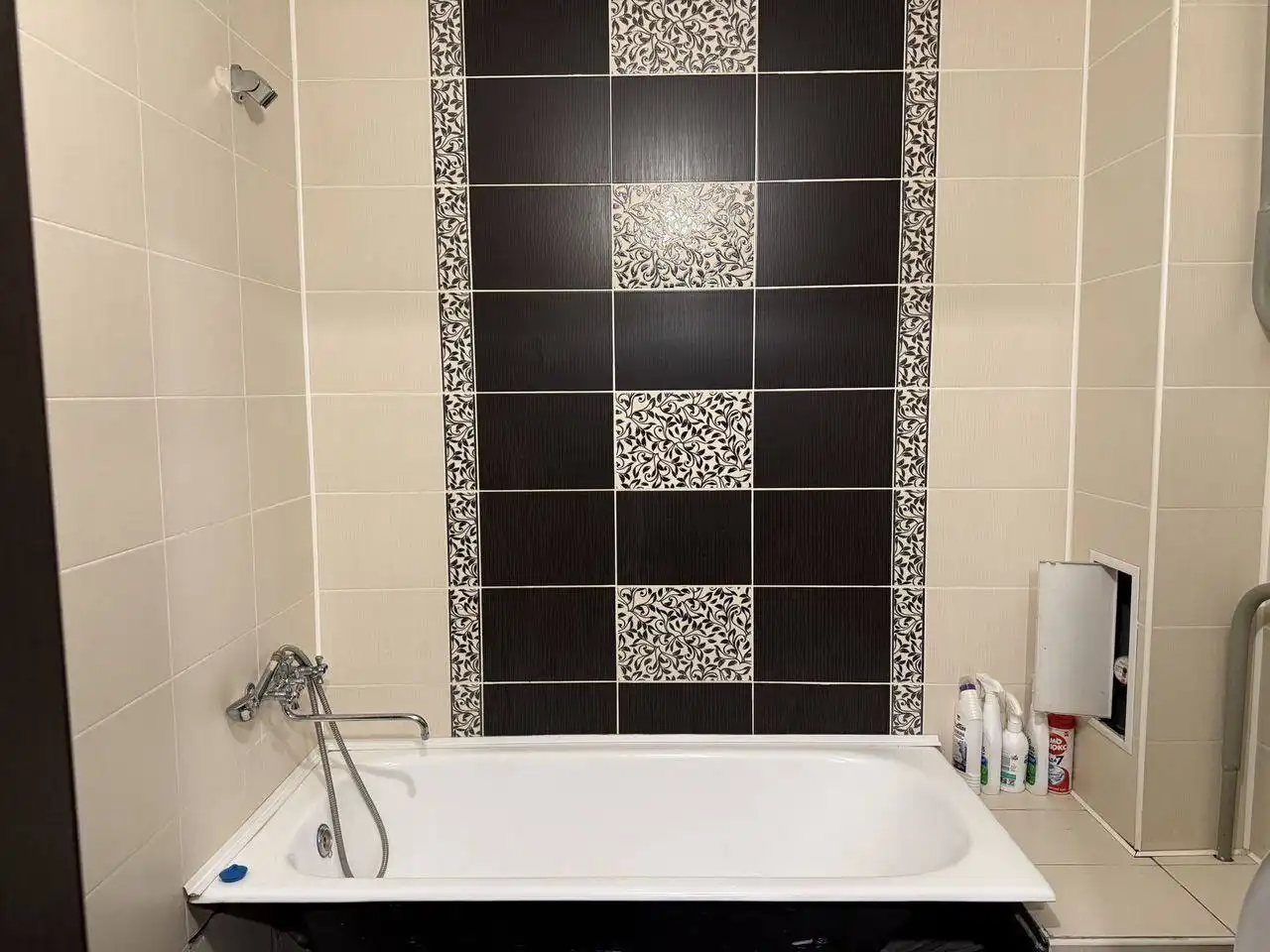 Квартира в Ленинском районе Пскова - Квартиры (Недвижимость) в Псков