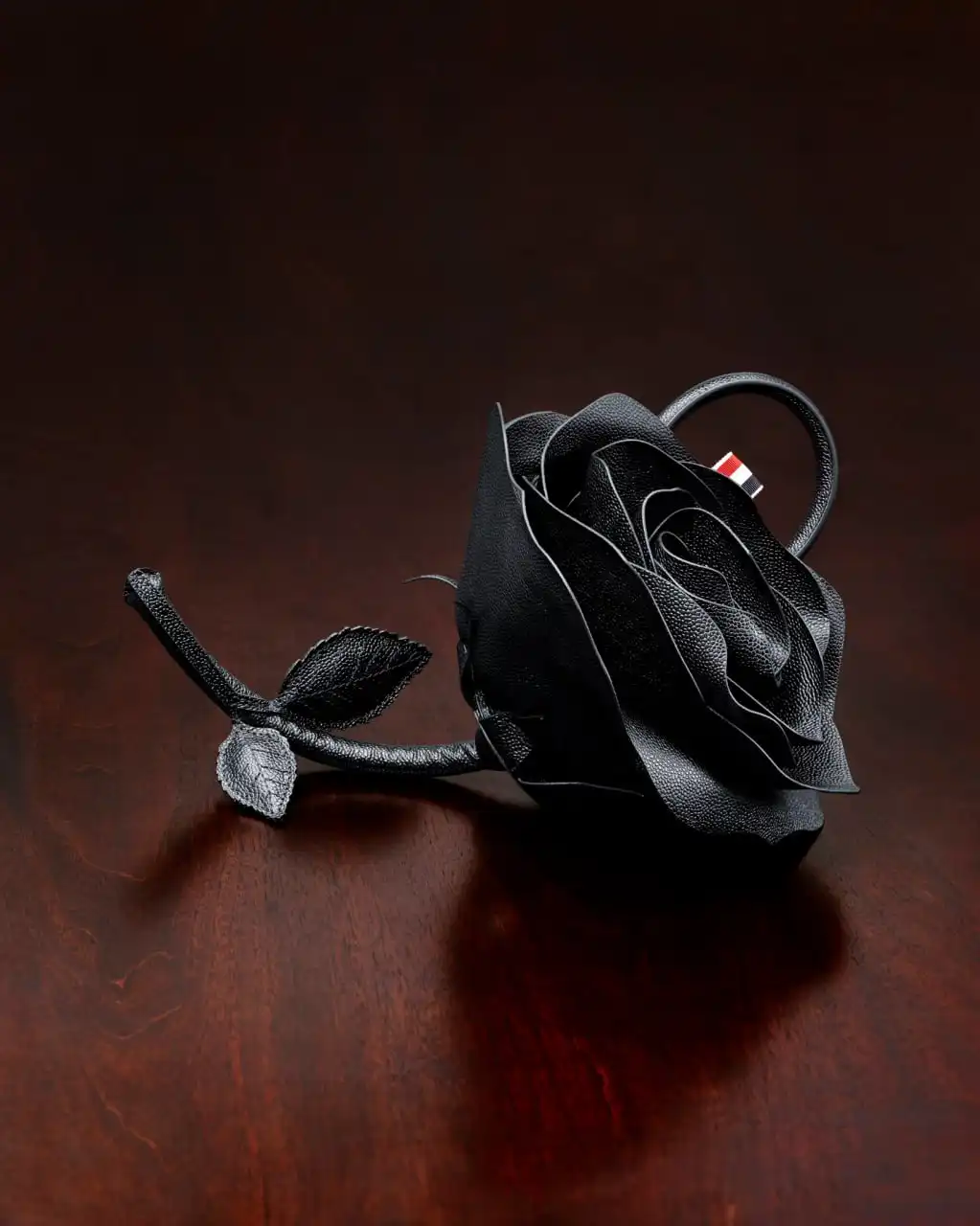 Черная роза от Тома Брауна - Барахолка в Псковская область