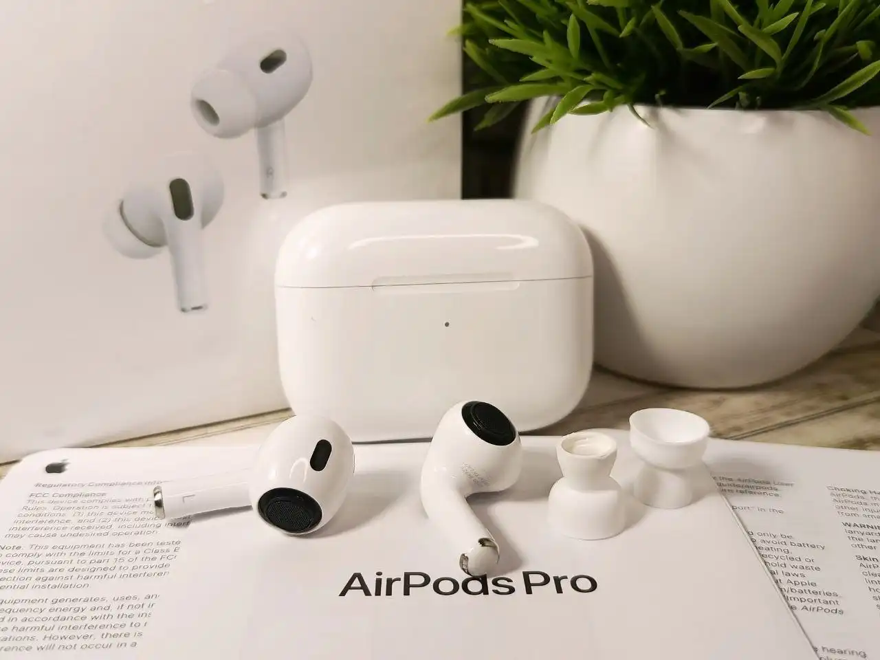 Продажа реплик беспроводных наушников AirPods 3, 4 и Pro 2 - Наушники (Электроника) в Москва