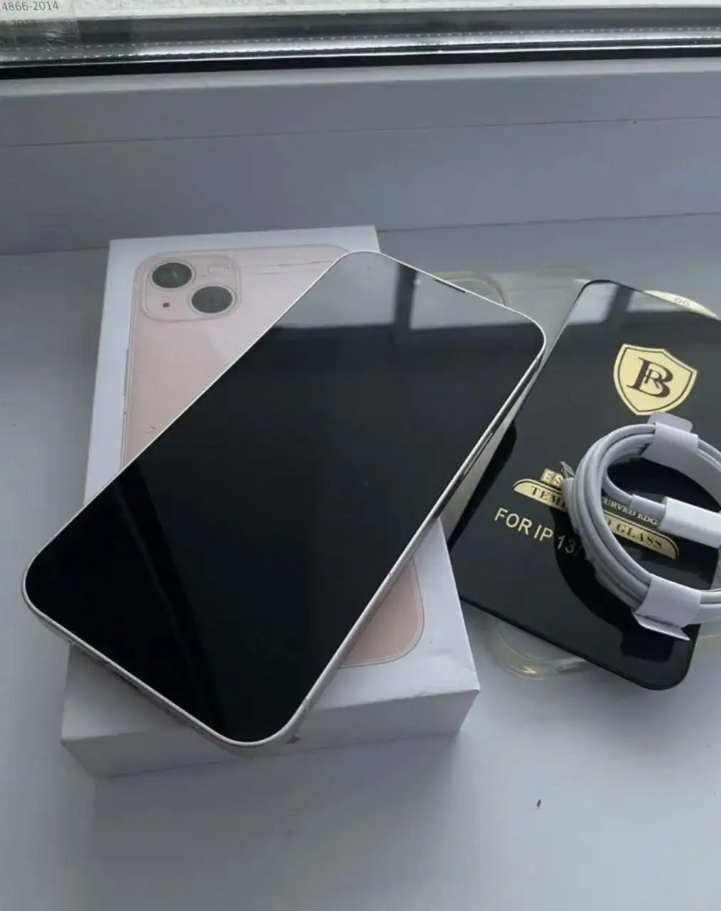 iPhone 13 128GB в отличном состоянии с полным комплектом - Смартфоны (Электроника) в Псковская область