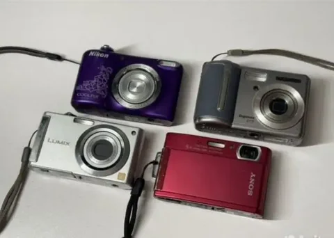 Покупка цифровых фотоаппаратов с оценкой по фото - частное объявление в Псков