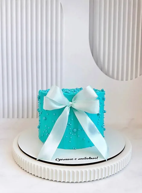 Эксклюзивные авторские торты на заказ - Недвижимость в Псков