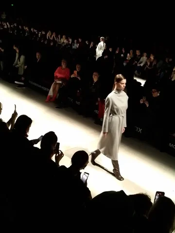 Дефиле дизайнеров российских брендов Elisabetta brand FW26-27 - Шорты в Москва