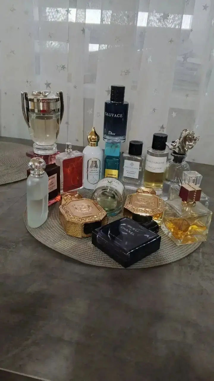 Продам ароматы из личной коллекции, отливанты - Парфюмерия (Красота и здоровье) в Псковская область