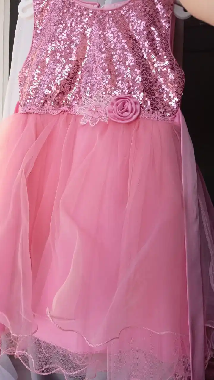 Продажа костюма и платьев