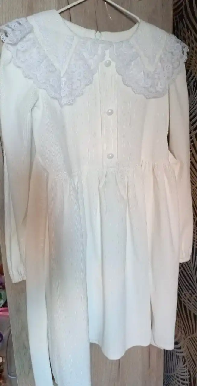 Продажа костюма и платьев