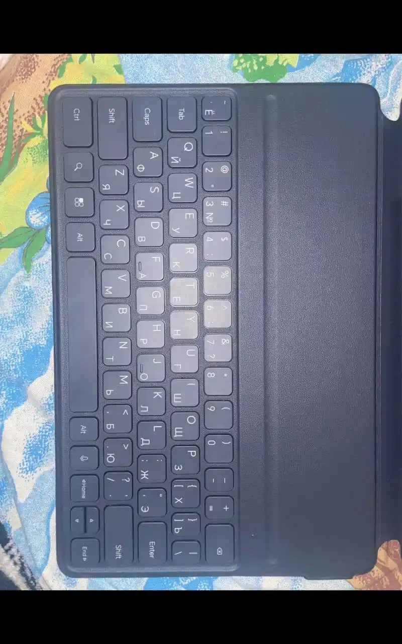 Продам планшет с клавиатурой