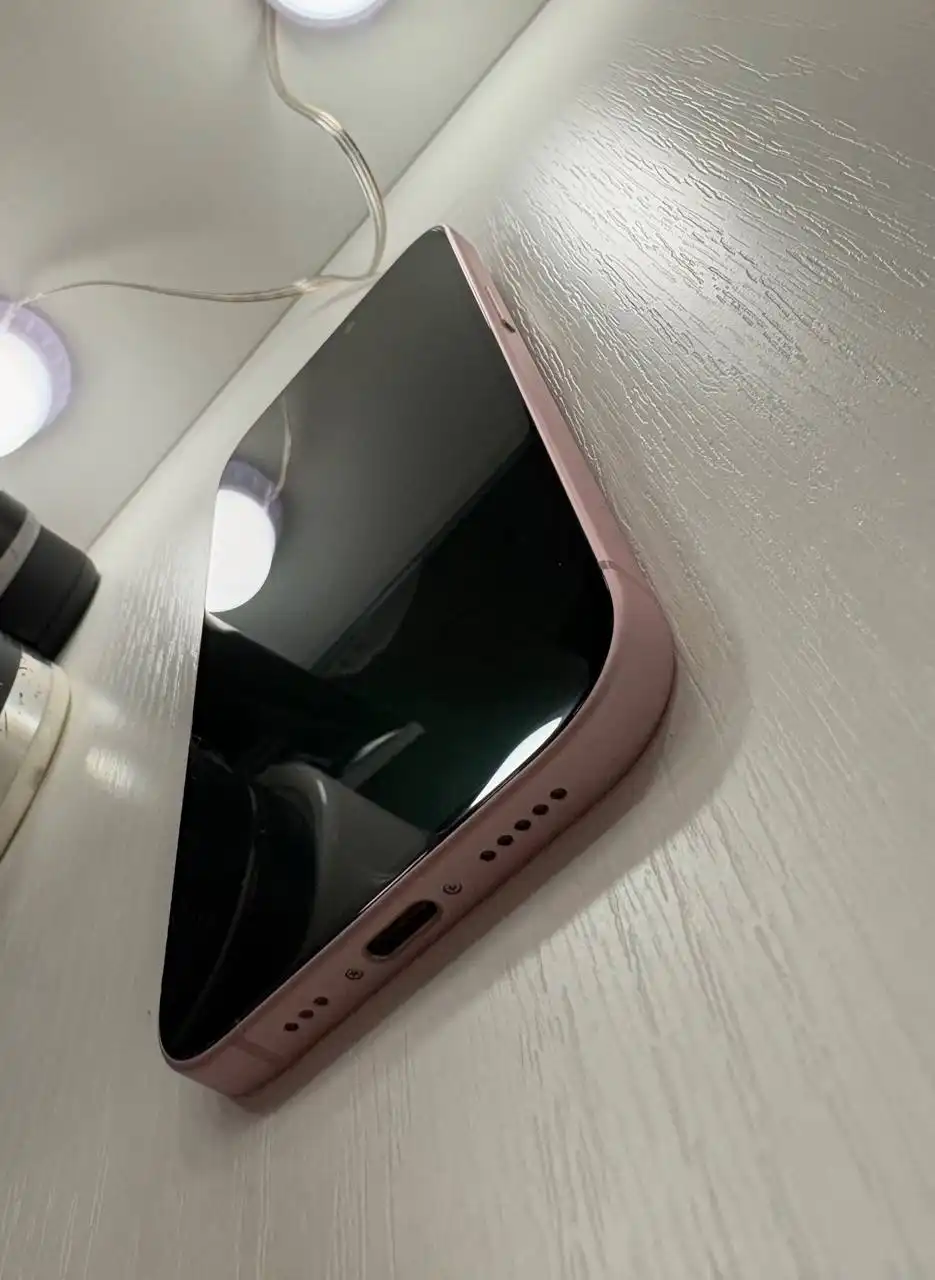 Продам айфон 15 идеальное состояние