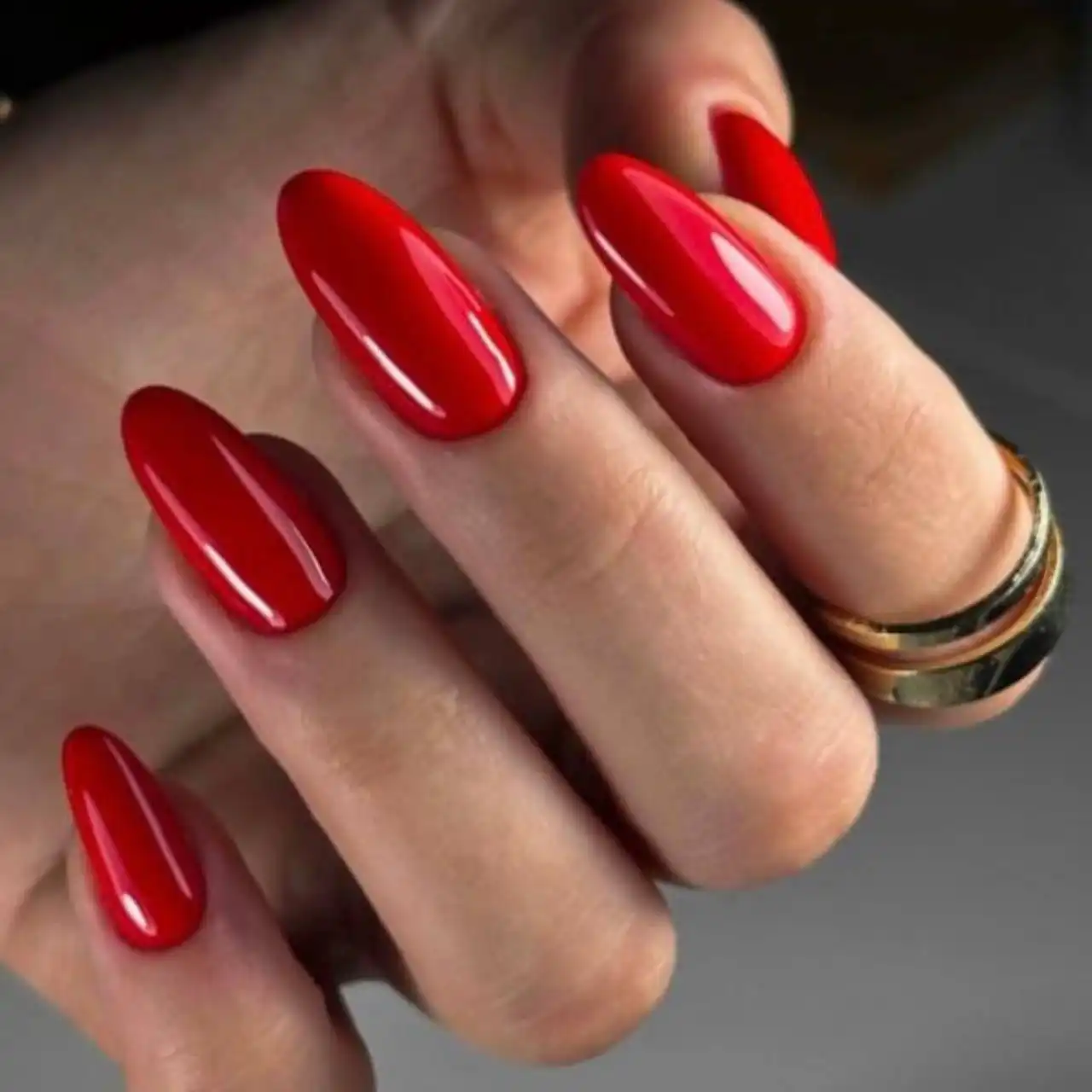 Маникюр и педикюр с любовью со скидкой - Услуги в Тюмень